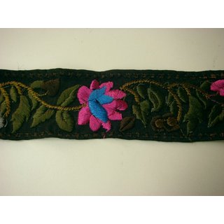Stickereiborte 2/ 48 mm/ schwarz-pink